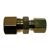 FD-311 3/8" OD x 1/4" Male Comp Adapter