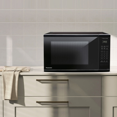 AP1-04323166 #043-2316-6 Panasonic 1.3-cu.ft. Microwave, Black