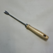 TR-PT5 V WEEDER WITH WOOD HANDLE