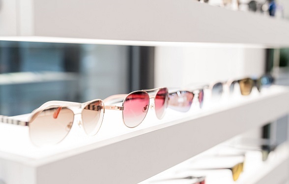 optical retail store advice, optical space design, business advice, sell more frames, how to sell more frames, retail optical