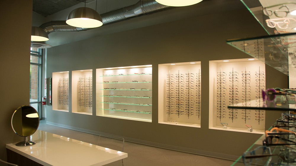 eyeglasses display case, acrylic eyeglasses display, eyewear display case, acrylic eyewear display, display for eyeglasses, eyeglass display case, optical retail space design