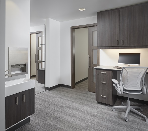 optometry office furnishings, tech station, tech station design, efficient tech station, optical tech desk, optical exam room, optical store design, casework, cabinetry, retail store cabinetry