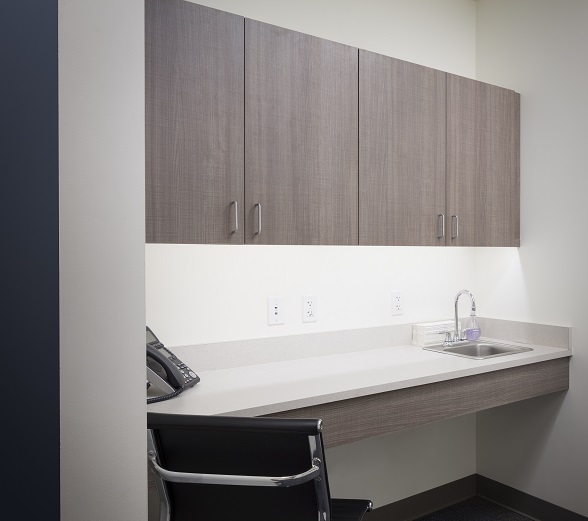 optometry office furnishings, tech station, tech station design, efficient tech station, optical tech desk, optical exam room, optical store design, casework, cabinetry, retail store cabinetry