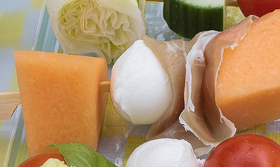 Picnic prosciutto and melon skewers