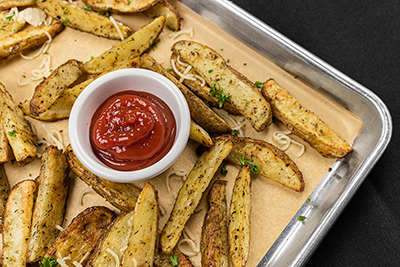 Crispy oven baked potato wedges