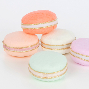 Ladur&eacute;e Paris Macaron Surprise Balls|Meri Meri