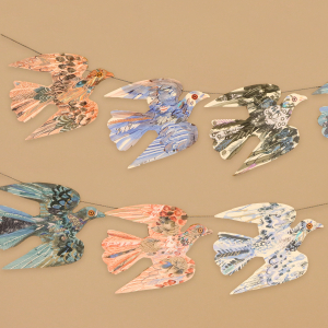 Pigeon Garland|Art Angels