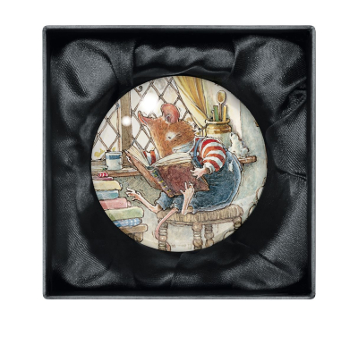 PAPERWEIGHT Wilfred Reading