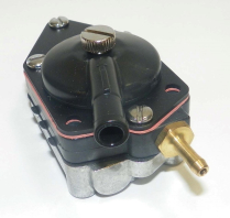 FUEL PUMP: JOHNSON / EVINRUDE 9.9 / 15 HP CROSS FLOW 97-07