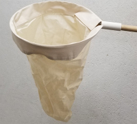 15" MUSLIN NET W/ VELCRO, 1" WOOD HANDLE