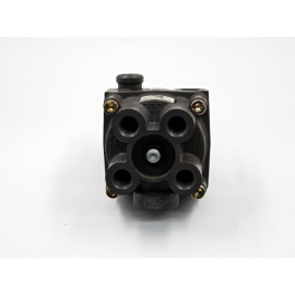 BENDIX RELAY VALVE AND ECU