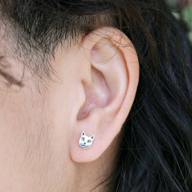 Sterling Silver Cat Face Post Earrings 7x6mm