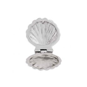 Luxe Silver Plate Shell Locket open view