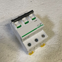 Sanitrax- 400V 3 Pole Sch i60N