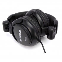 TASCAM ECOUTEUR A DOS FERM&Eacute; NOIR