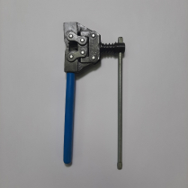 ELEVATOR CHAIN BREAK TOOL