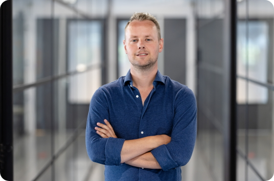 Rene Mondt in Office