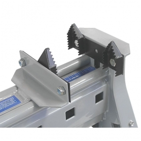 LOG JAWS ATTACHMENT FOR PORTABLE CLAMPING WORKSTATION