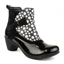 37-19954 Black and White