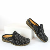 CA-9360 Black and White