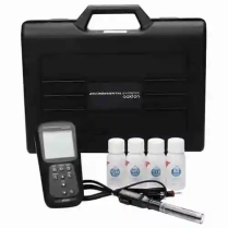Oakton&reg; EC250 Waterproof Conductivity/TDS/Resistivity/Salinity Handheld Meter Kit
